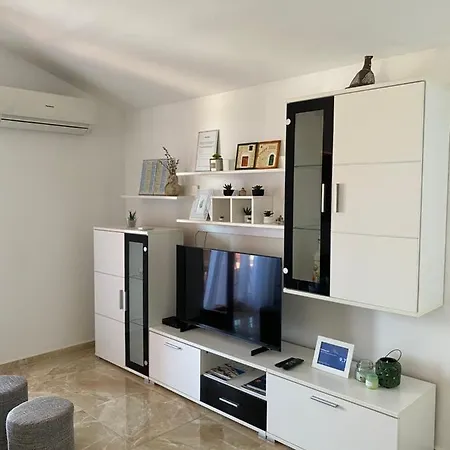 Patricia דירה זאדאר